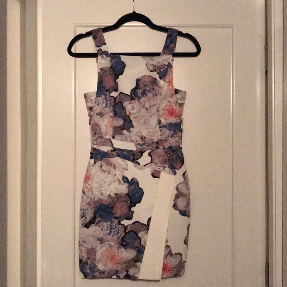 Finders keepers gorgeous mini dress small